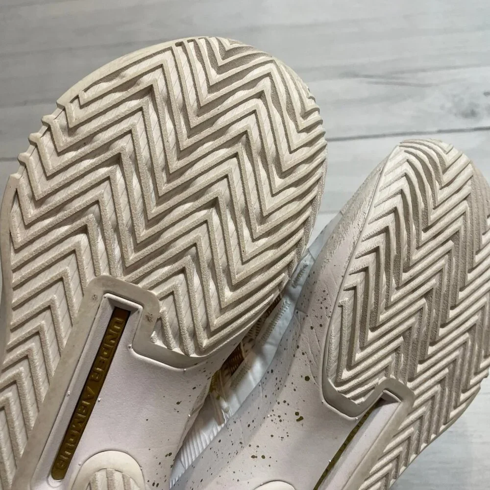 Women’s Under Armour Block City 2.0 Volleyball Shoes White & Gold 5.5‎
